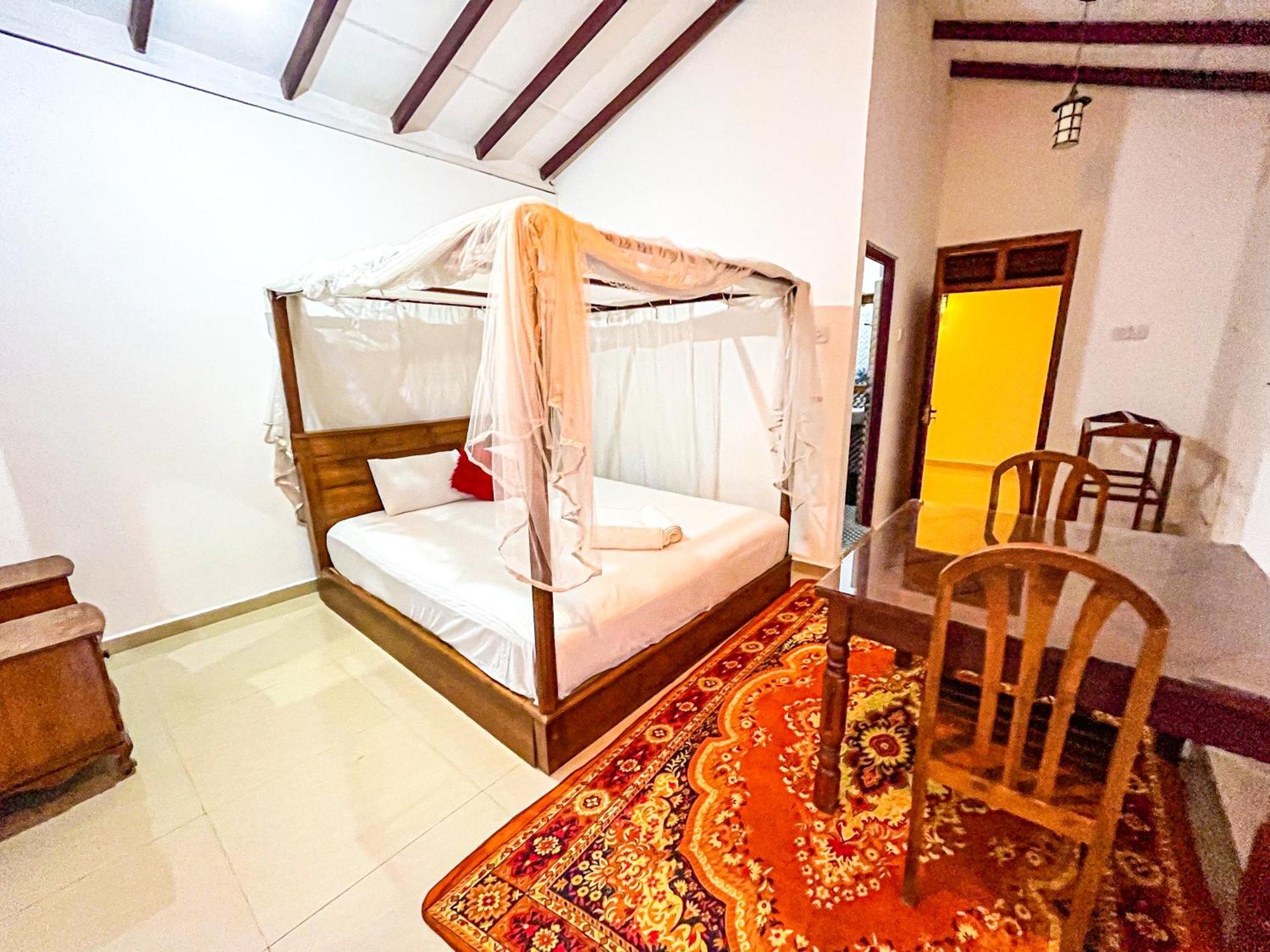 Galle Camellia Room photo