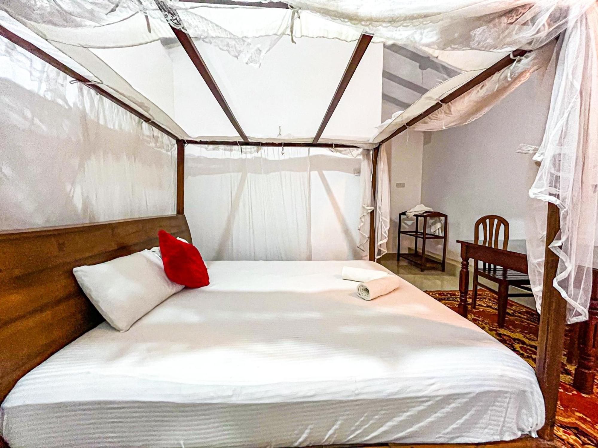 Galle Camellia Room photo
