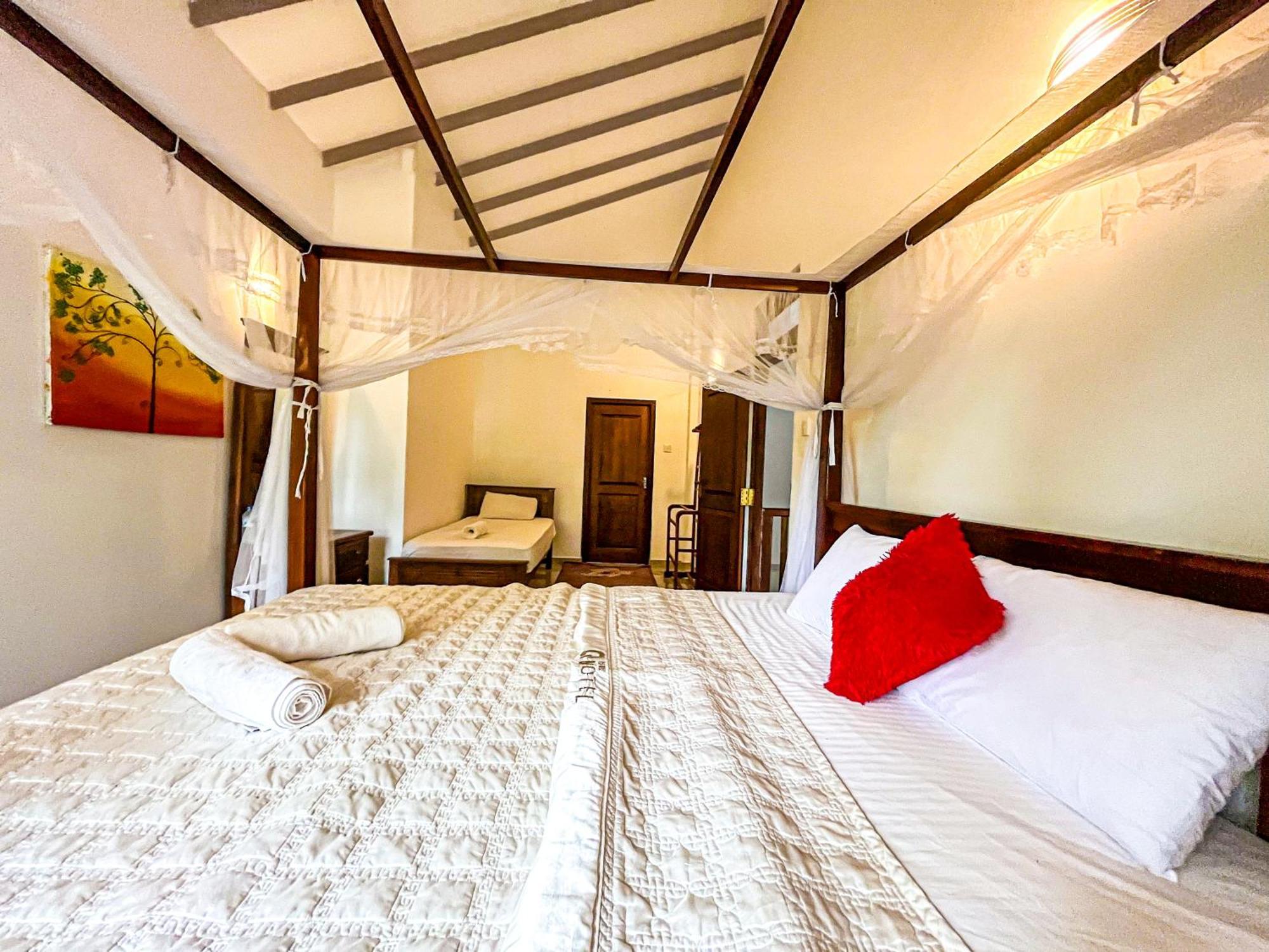 Galle Camellia Room photo